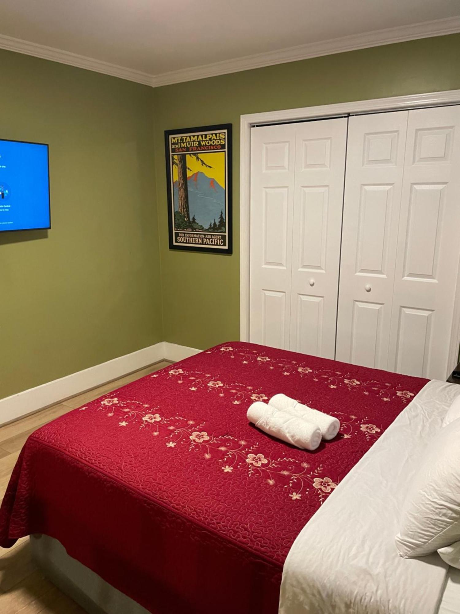 Private La Bedroom W Private Half-Bathroom - Ac - Wifi - Private Fridge -Smart Tv Лос-Анджелес Экстерьер фото